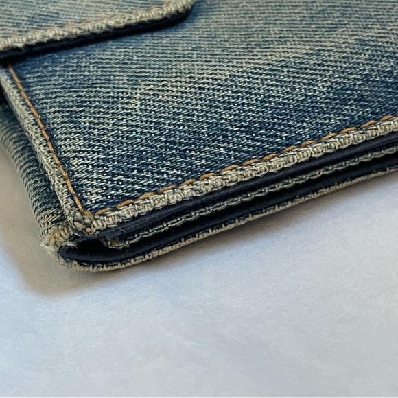 VERY RARE Chanel Vintage Denim CC Compact Wallet - Picture 7 of 16